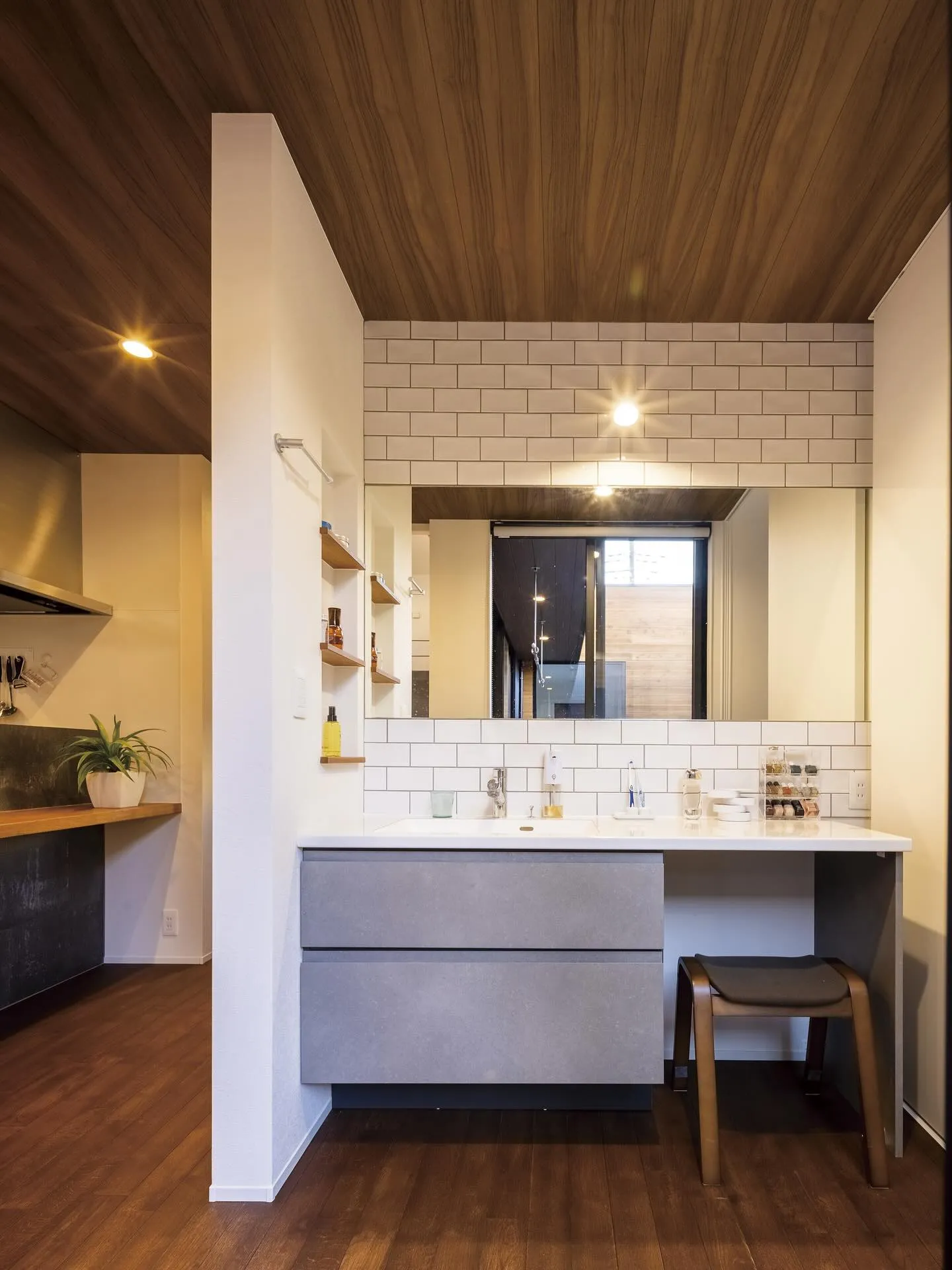 「洗面の位置|動きを邪魔しないという設計」